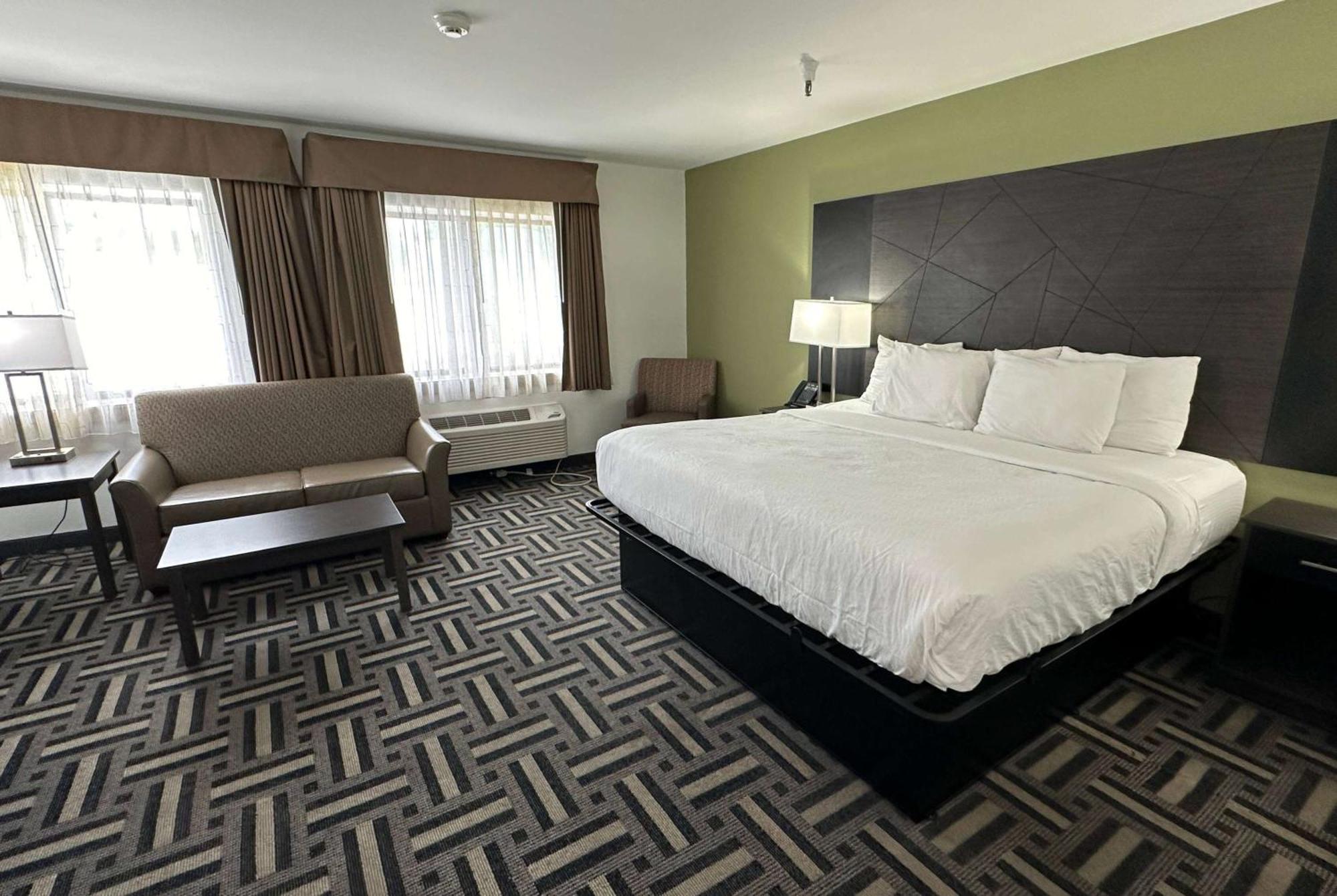 La Quinta Inn And Suites By Wyndham Cincinnati North Springdale Bagian luar foto
