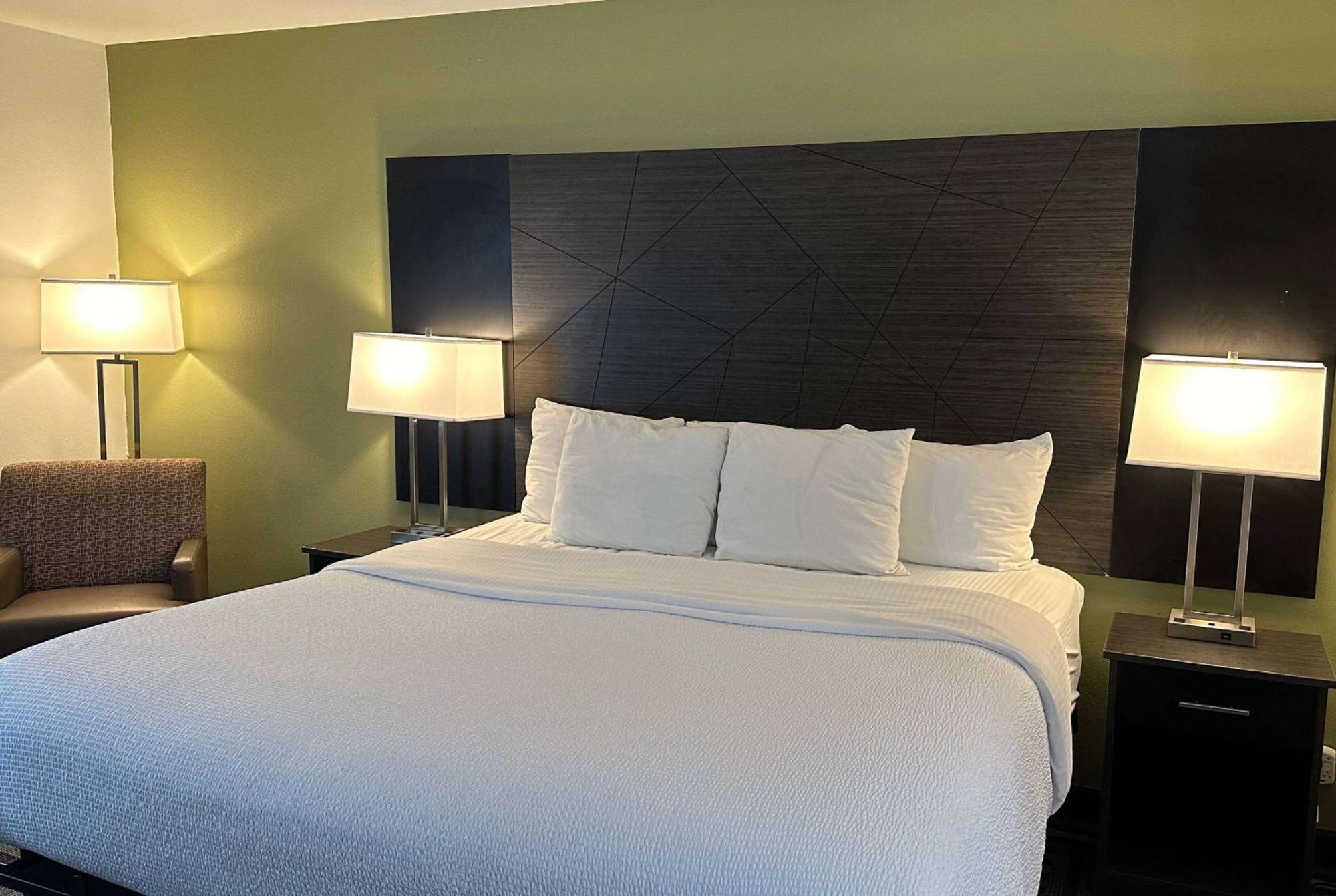 La Quinta Inn And Suites By Wyndham Cincinnati North Springdale Bagian luar foto